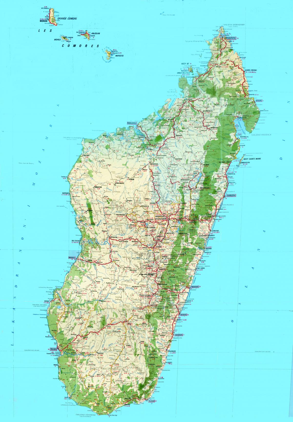 kat jeyografik nan Madagascar topografik