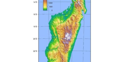 Kat jeyografik nan Madagascar elevasyon